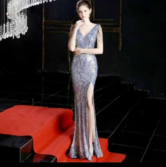 Magic Blue Sequined Abstract PatternSleevelessBacklessV Neck Gown